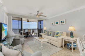 Beachfront Condo: Gulf & Bay Views, Pool, Downtown